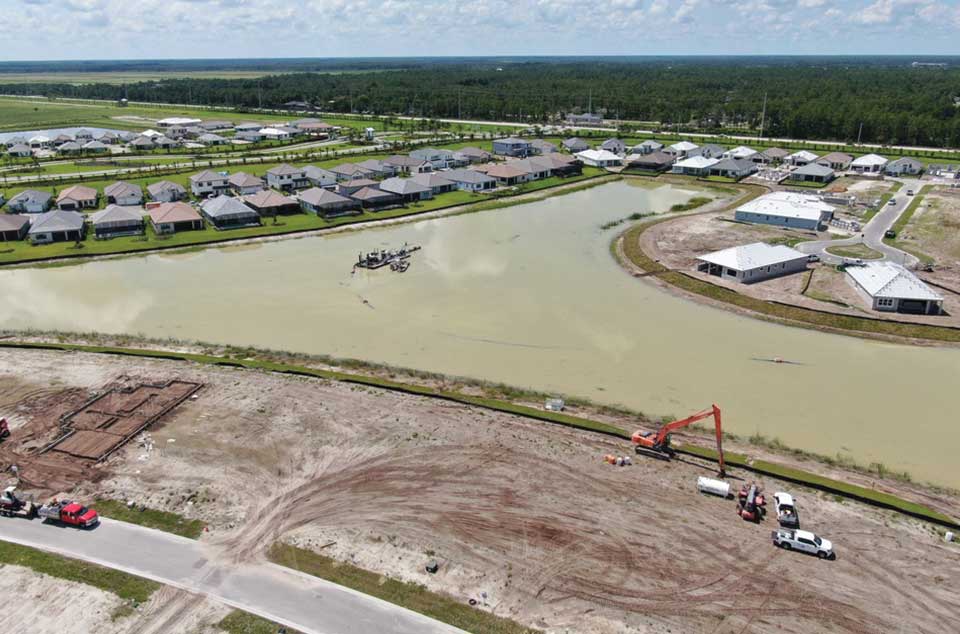 Dredged sand and rock placed as structural fill at Skysail